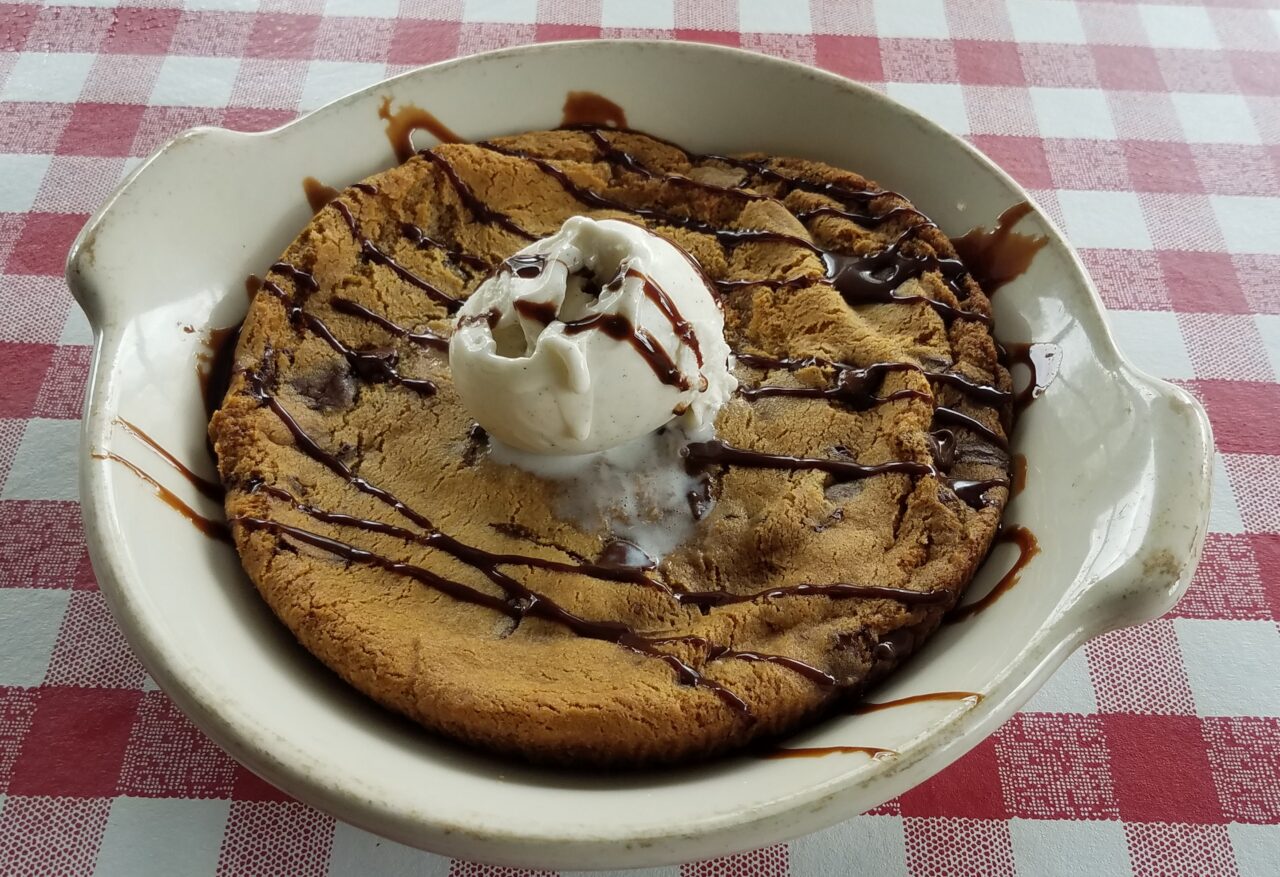 CHOCOLATE CHUNK COOKIE PIE Uncle Tony's Pizza & Pasta Family Style
