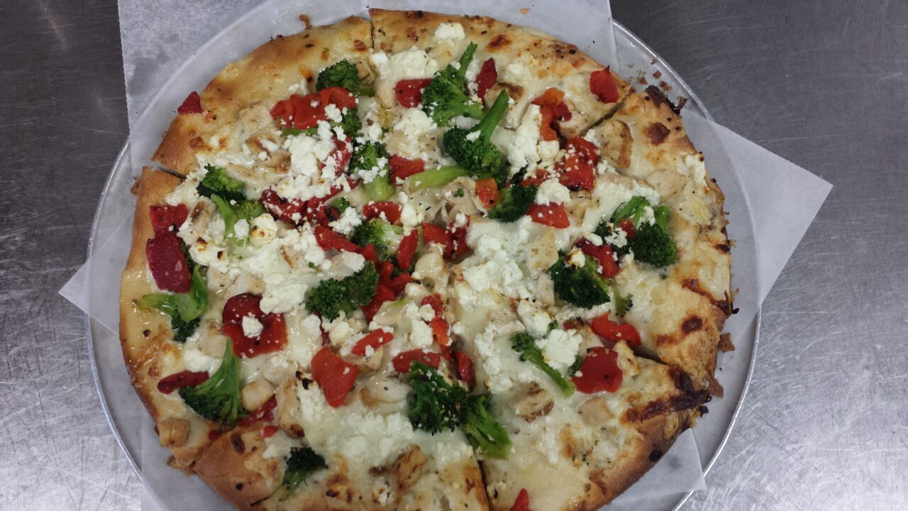 GOURMET PIZZA Uncle Tony's Pizza & Pasta Family Style Restaurants